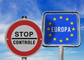 La UE reabre las fronteras exteriores a viajeros de terceros países vacunados del COVID