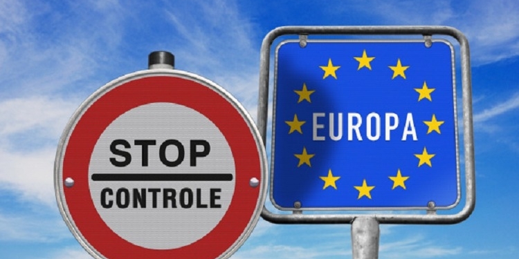 La UE reabre las fronteras exteriores a viajeros de terceros países vacunados del COVID