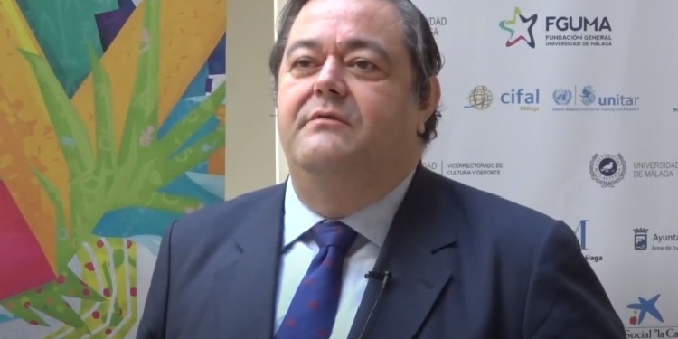 El Gobierno nombra embajador en Libia al presidente de la ADE, Javier García-Larrache