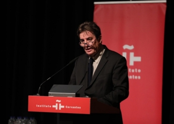 García Montero viaja a Perú para abordar el próximo Congreso de la Lengua Española de Arequipa