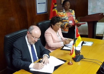 El Gobierno destinará un millón de euros a formación de médicos en Mozambique