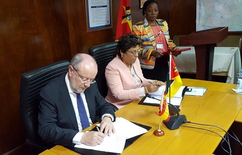 El Gobierno destinará un millón de euros a formación de médicos en Mozambique