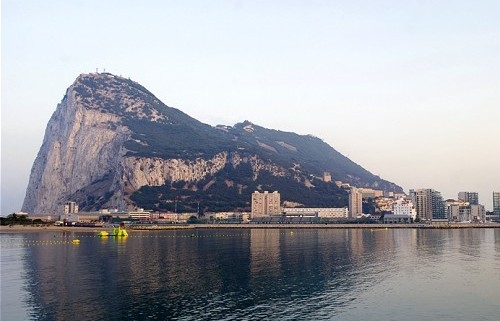 Elcano propone una cosoberanía ‘difuminada’ en Gibraltar inspirada en Andorra