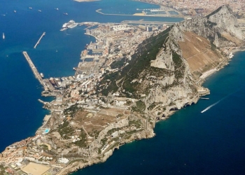 El Reino Unido corrige su olvido tras 180 años y concede a Gibraltar el estatus de ciudad