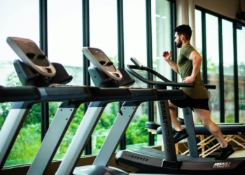 Guía Completa de la Nandrolona: Compra, Beneficios y Ciclos