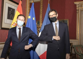 Gonzalez-Barba prepara en París la cumbre hispano-francesa del próximo día15