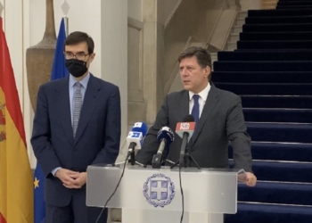 González-Barba reclama en Grecia “una solución duradera en el Mediterráneo Oriental”