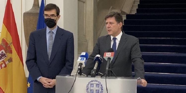 González-Barba reclama en Grecia “una solución duradera en el Mediterráneo Oriental”