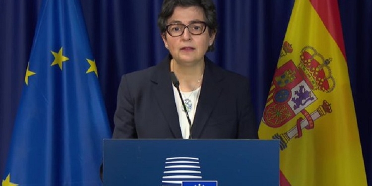 González Laya: “España espera que las farmacéuticas cumplan sus contratos con la UE”