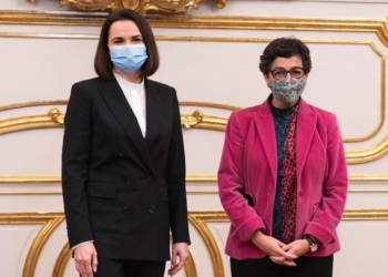 España ofrece su propia transición democrática como modelo para Bielorrusia