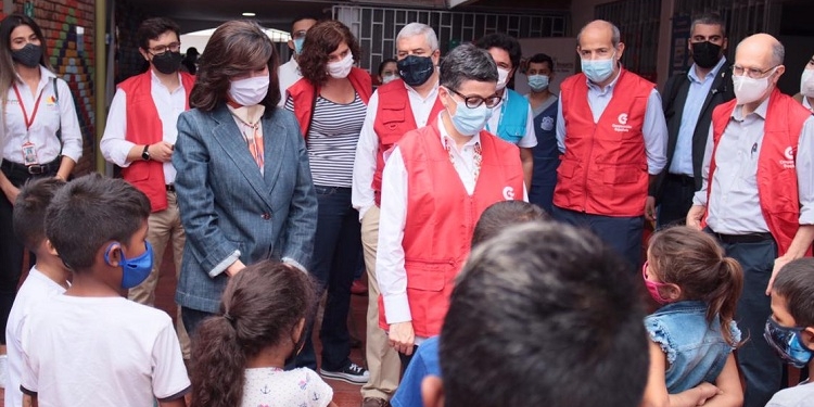 González Laya asegura que España mantendrá su ayuda a los refugiados venezolanos en Colombia