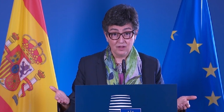 “España mantiene un diálogo regular con Reino Unido sobre la movilidad tras el COVID”