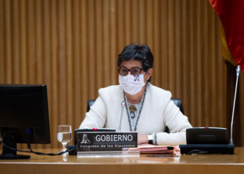 El Gobierno convoca a las comunidades autónomas para preparar el impacto del Brexit