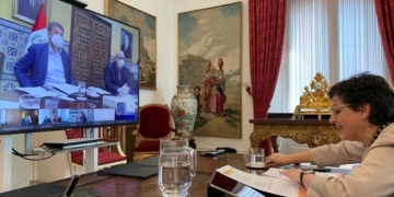 González Laya comparte los retos del COVID-19 con sus homólogos iberoamericanos