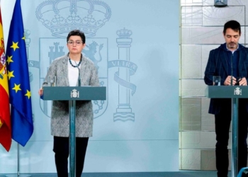 Exteriores gestiona contra reloj el regreso de los turistas que siguen en el extranjero