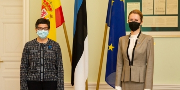 España y Estonia defienden el certificado sanitario y “criterios comunes” sobre vacunas