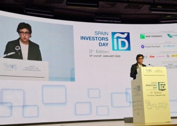 González Laya y Calviño aseguran a los inversores internacionales que España saldrá de la crisis