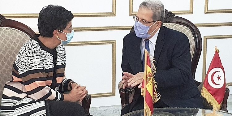 España reafirma su compromiso político y económico con Túnez