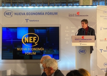 García Montero descarta, de momento, el cierre del centro Cervantes en Moscú