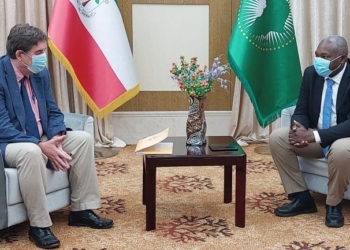 García Montero aborda en Malabo la apertura de un Observatorio del Español en África