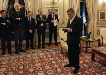 Una delegación empresarial griega visitará España a principios del año próximo