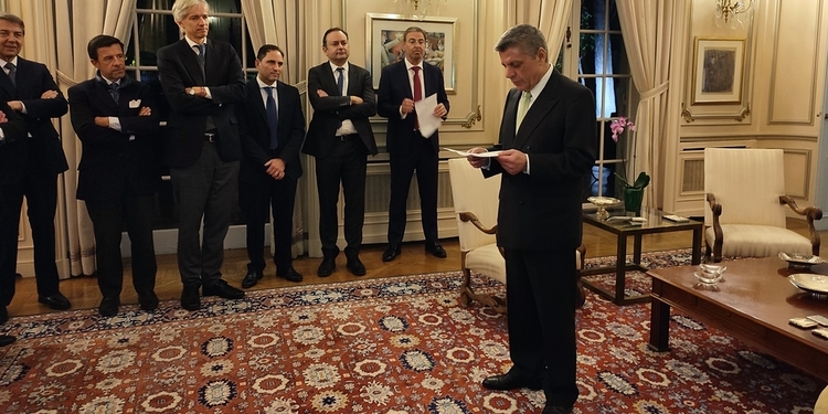 Una delegación empresarial griega visitará España a principios del año próximo