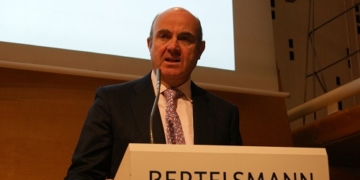 Guindos renuncia al Eurogrupo y dice que el vicepresidente del BCE será español