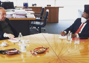 Guinea Ecuatorial negocia la creación de una Cámara de Comercio en España