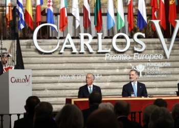 Guterres, tras recibir el Premio Carlos V: “La paz necesita arsenales diplomáticos, no balas”