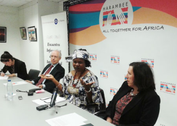 Esther Tallah, premio Harambee: «No queremos una choza, sino un colegio digno»