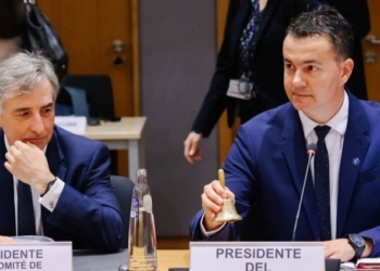 La UE acuerda una propuesta española para retrasar la reducción de emisiones de automóviles