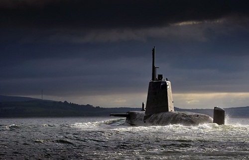Londres se disculpa por el ‘HMS Ambush’, tras pedir España explicaciones