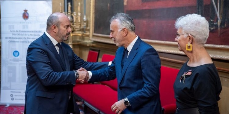 Los judíos españoles denuncian el atentado de Hamás y el antisemitismo en el Día del Holocausto