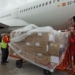 El corredor aéreo sanitario de Iberia ha traído ya más de 300 toneladas de material