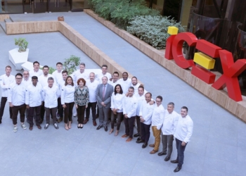 Profesionales hoteleros de cuatro continentes aprenden gastronomía española