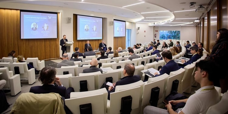 La Fundación Consejo España-China analizó las oportunidades de inversión en el país asiático