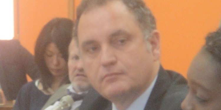 El Gobierno nombra embajador de España en Irlanda a Ion de la Riva