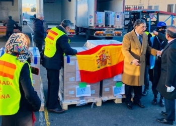 España dona 2,2 millones de vacunas para los refugiados afganos en Irán