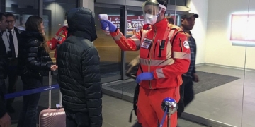 El cambio de criterio con los vuelos desde Italia facilita el regreso de 500 españoles