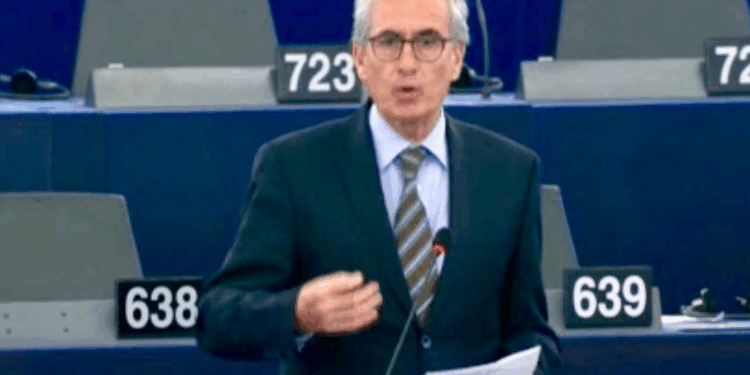 El viaje de Jáuregui y otros eurodiputados para intentar hablar con Daniel Ortega