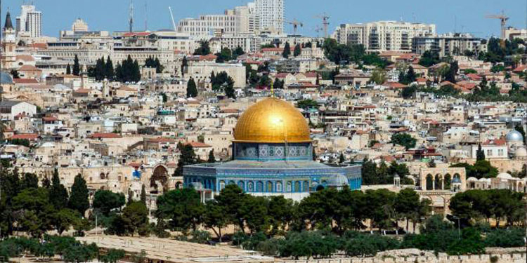 La ministra mantendrá contactos en Jerusalén con las autoridades israelíes.