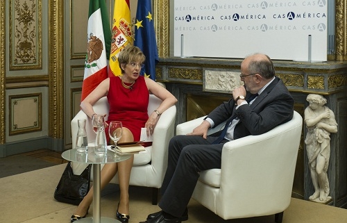 Lajous afirma que los españoles “también se sintieron agredidos” con el muro de Trump