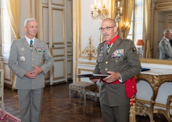 Francia concede la Legión de Honor al jefe de Estado Mayor de la Defensa española