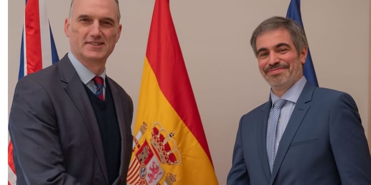 España insta a Londres a “tener la valentía” de cerrar ”pronto” el acuerdo sobre Gibraltar