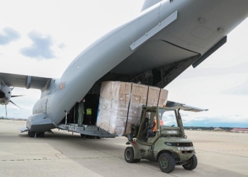 Un avión del Ejército del Aire sale de España con ayuda humanitaria para Líbano