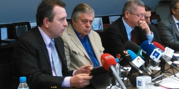 Leopoldo López padre: “No puede haber diálogo sin libertad para los presos políticos”