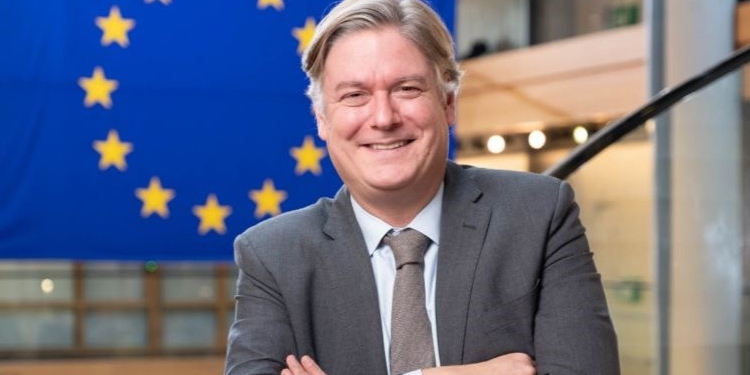 López-Istúriz: “La Comisión Europea tiene que garantizar que no va un euro a Hamás”