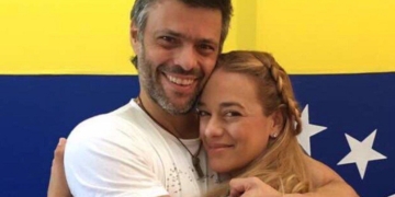 Lilian Tintori abandona la Embajada en Caracas y se traslada a España con su hija menor