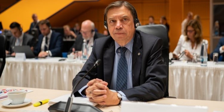 Planas pide ante la UE una respuesta internacional “urgente y coordinada” a la crisis alimentaria