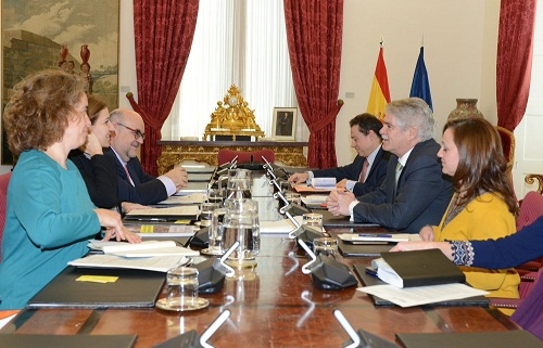 Amnistía expone a Dastis que es “incoherente” apoyar la paz en Yemen y vender armas a Riad